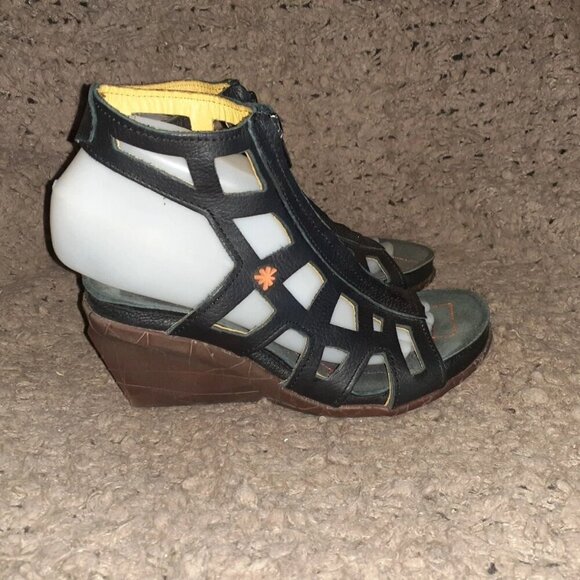 THE ART COMPANY-Black Leather-Cage Cut-Out-Top Zip Sandals-Sz 37-Near Mint - Picture 4 of 7